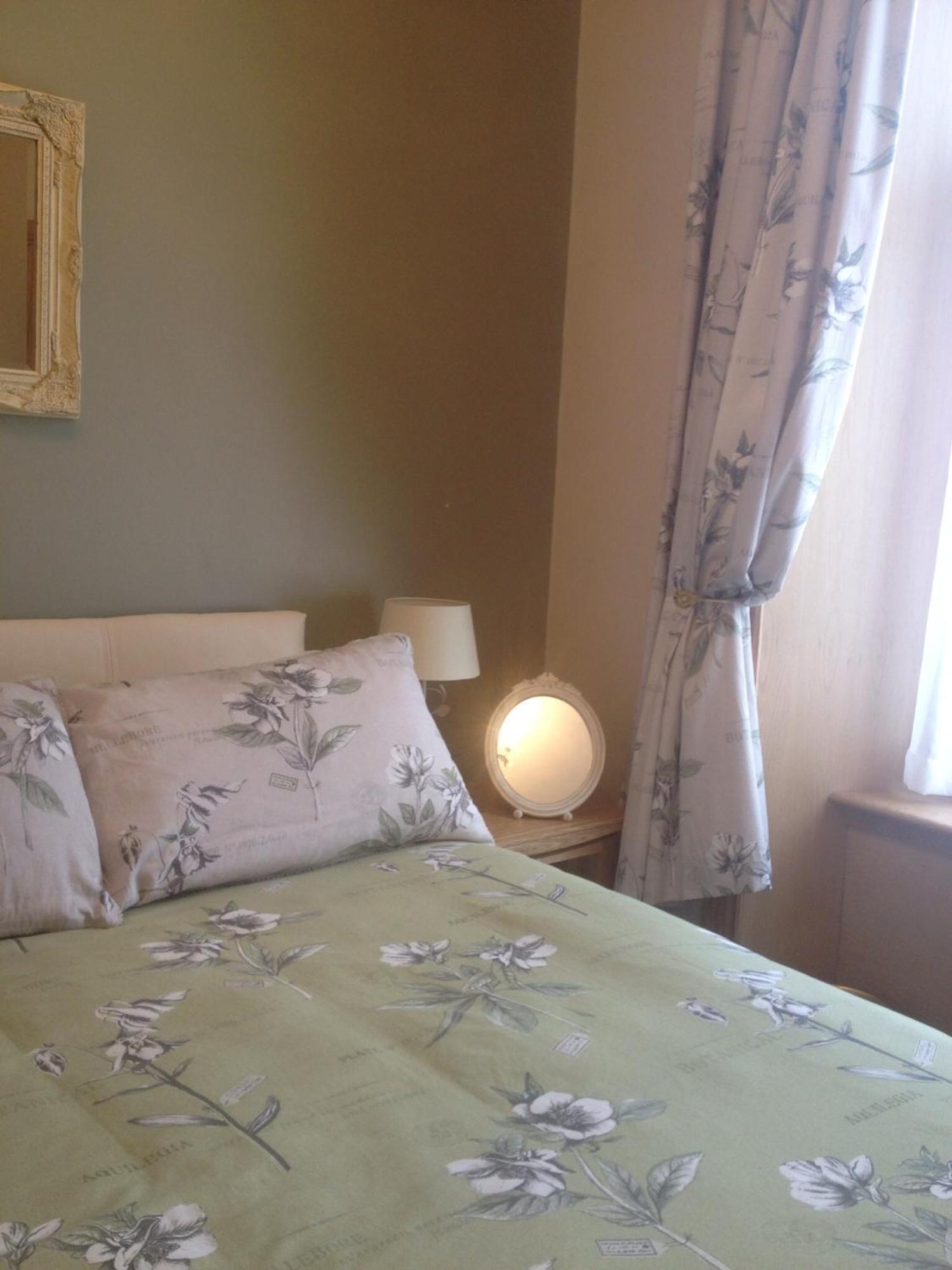 Lakeview Guest House Stranraer Esterno foto